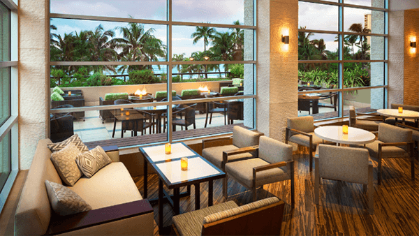 Hyatt Regency Waikiki club lounge