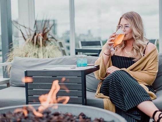 Hemi firepit at Hotel Eastlund restaurant and bar
